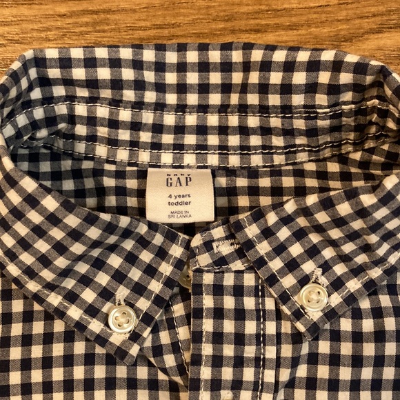 GAP Gingham Navy Plaid Button Down Shirt - Picture 2 of 5
